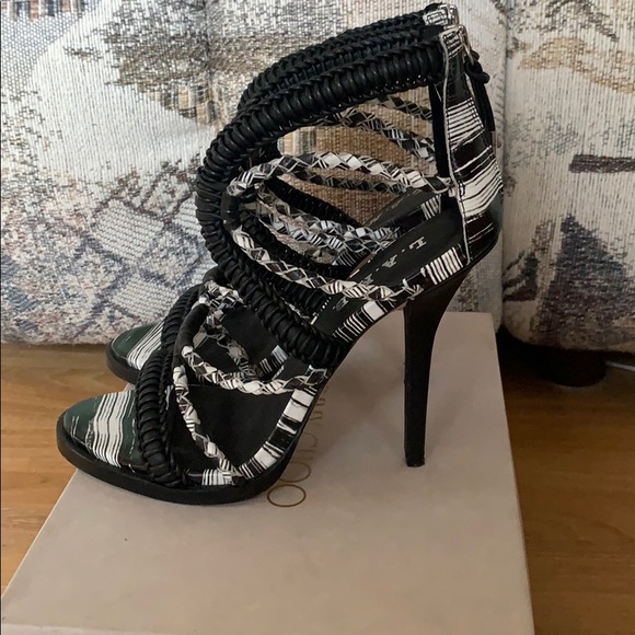 L.A.M.B. Black White Gladiator Heels Sandals US7 - Picture 2 of 5